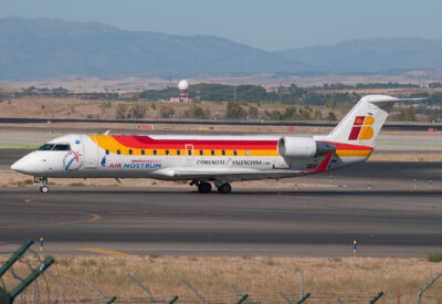 IberiaRegional CRJ200 EC-HHI MAD 101011