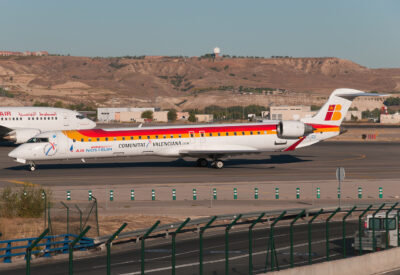 IberiaRegional CRJ900 EC-JZS MAD 101011