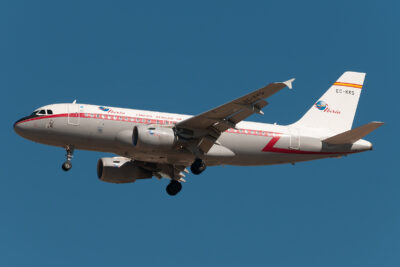 Iberia A319 EC-KKS MAD 111011