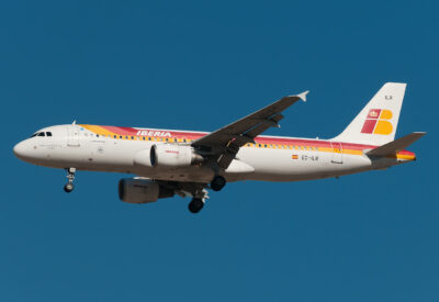 Iberia A320 EC-ILR MAD 111011