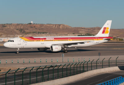 Iberia A321 EC-IIG MAD 101011