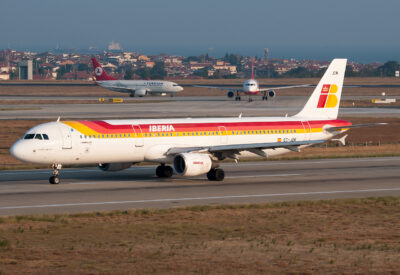 Iberia A321 EC-JDM IST 011012