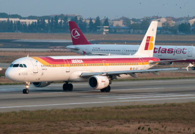 Iberia A321 EC-JLI IST 031012