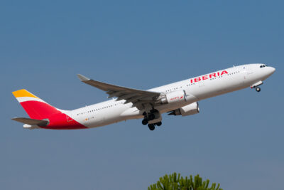 Iberia A333 EC-LUB MAD 050916