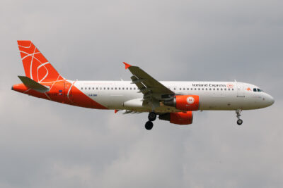 IcelandExpressCSA A320 OK-LEE CPH 200612