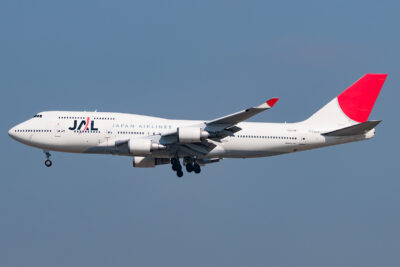JAL 744 JA8922 LAX 081009
