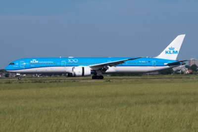 KLM 781 PH-BKC AMS 300720