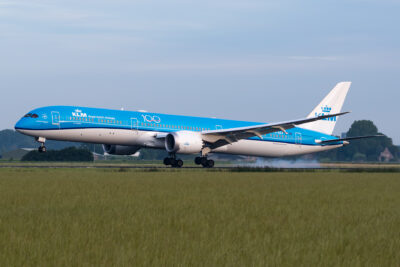 KLM 781 PH-BKF AMS 300720
