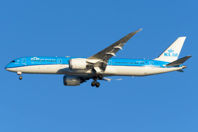 KLM 789 PH-BHH JFK 130822