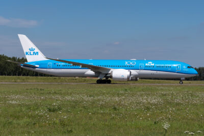 KLM 789 PH-BHO AMS 300720