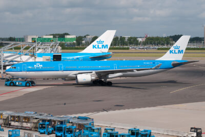 KLM A333 PH-AKD AMS 180813