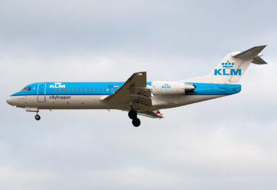 KLMcityhopper F70 PH-WXA LHR 070112