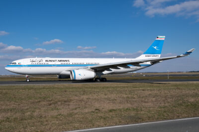 KuwaitAirways A332 9K-APB CDG 260218