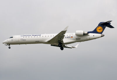 LufthansaRegional CRJ700 D-ACPH LHR 130908