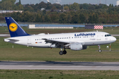 Lufthansa A319 D-AIBD DUS 290918