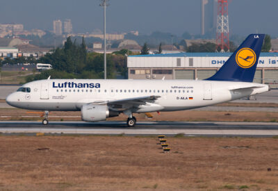 Lufthansa A319 D-AILA IST 011012