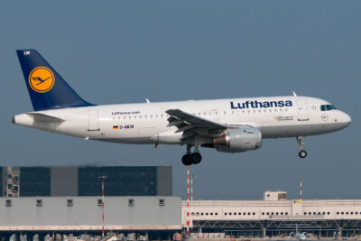 Lufthansa A319 D-AILW MXP 120617