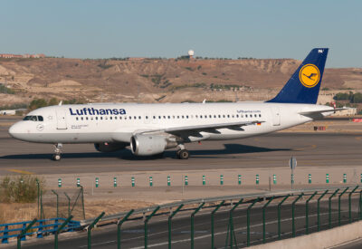 Lufthansa A320 D-AIPA MAD 101011