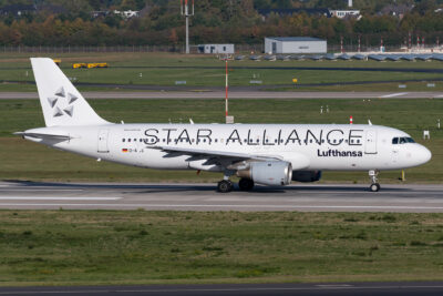 Lufthansa A320 D-AIQS DUS 290918