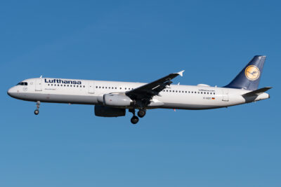 Lufthansa A321 D-AIDC DUS 300918