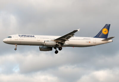 Lufthansa A321 D-AIDI LHR 070112