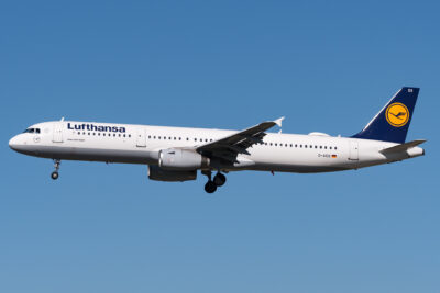 Lufthansa A321 D-AIDX DUS 300918