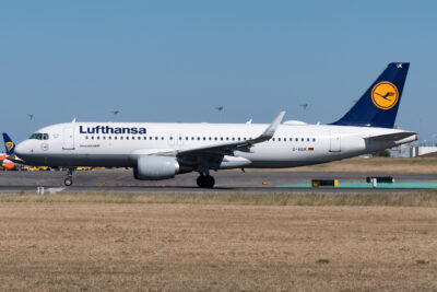 Lufthansa A32A D-AIUK LIS 160618