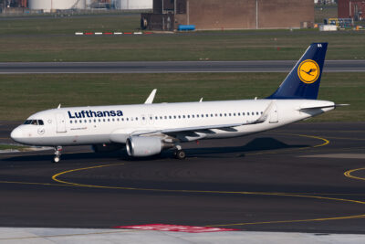 Lufthansa A32A D-AIWA BRU 210319