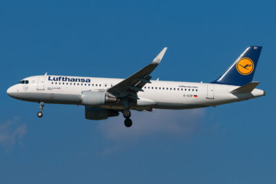 Lufthansa A32A D-AIZP MXP 100617