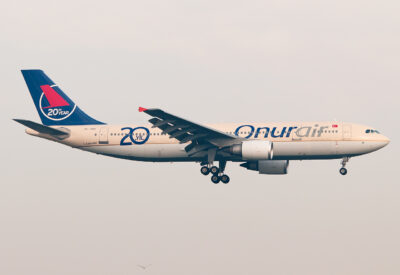 OnurAir A300 TC-OAH IST 031012