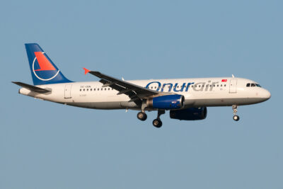 OnurAir A320 TC-OBL AYT 120915