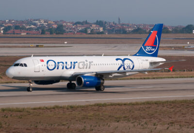 OnurAir A320 TC-OBP IST 031012