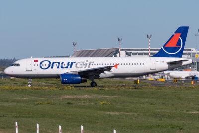 OnurAir A320 TC-OBS DUS 290918