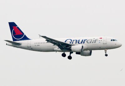 OnurAir A320 TC-SGN IST 021012