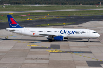 OnurAir A321 TC-OEA DUS 290918