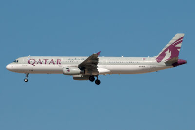 Qatar A321 A7-ADY DXB 140214
