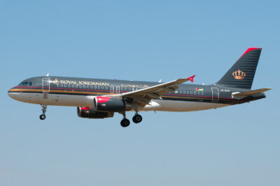 RoyalJordanian A320 JY-AYU BCN 070713