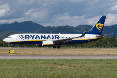 Ryanair 73H 9H-QAC BGY 290821