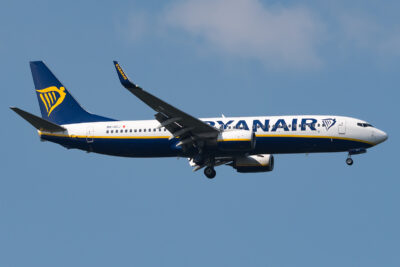Ryanair 73H 9H-QCJ MXP 310821