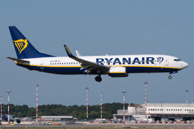Ryanair 73H 9H-QDM MXP 300821