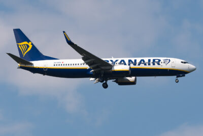 Ryanair 73H 9H-QDQ MXP 310821