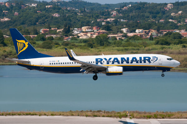 Ryanair 73H EI-DAG CFU 300815