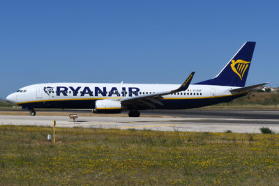Ryanair 73H EI-EBF LIS 160618