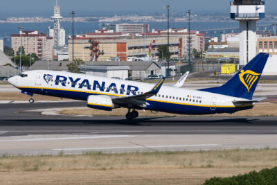 Ryanair 73H EI-EBS LIS 170618