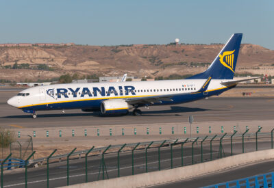 Ryanair 73H EI-EFY MAD 101011