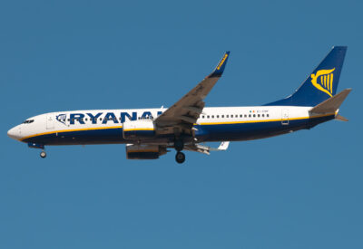 Ryanair 73H EI-EMF MAD 111011
