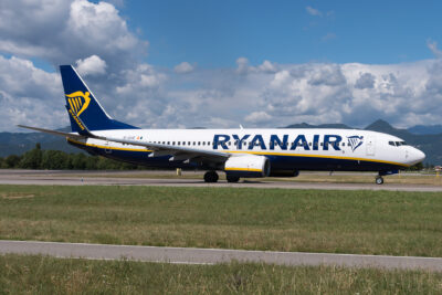 Ryanair 73H EI-EVE BGY 290821