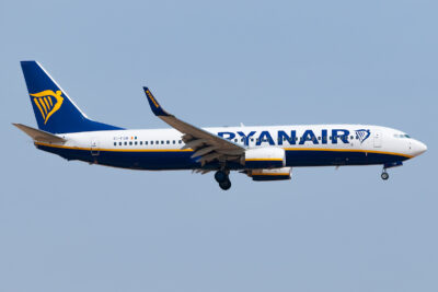 Ryanair 73H EI-FOB MAD 040916