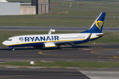 Ryanair 73H EI-FOE BRU 220319