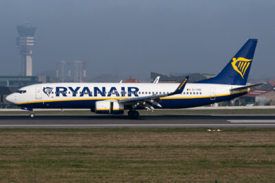 Ryanair 73H EI-FRE BRU 220319